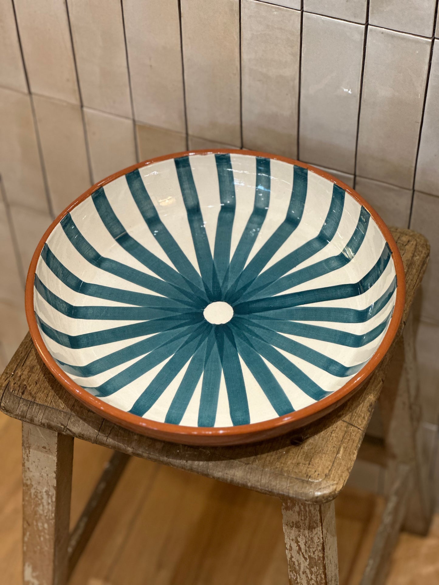 Plat de service bleu