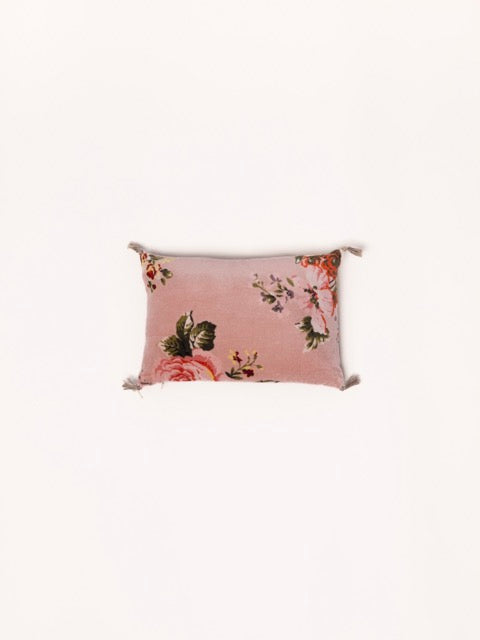 Coussin mini à fleurs velours rose poudre