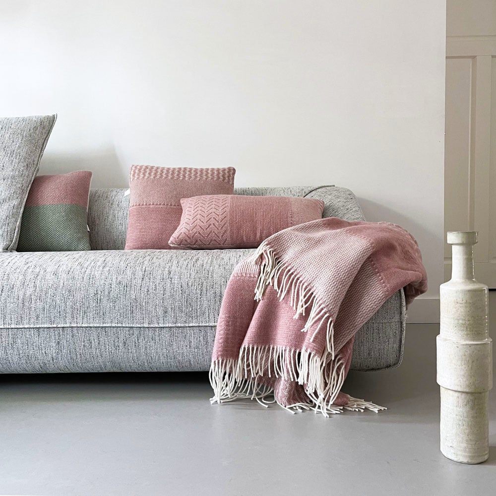 Plaid en laine rose et blanc