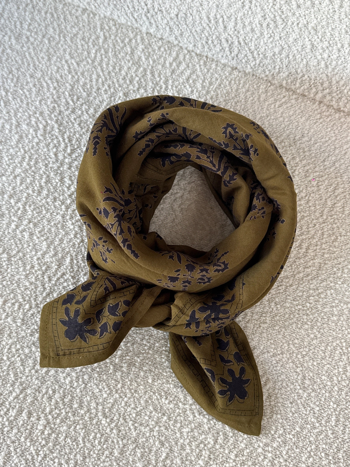 Foulard indien kaki