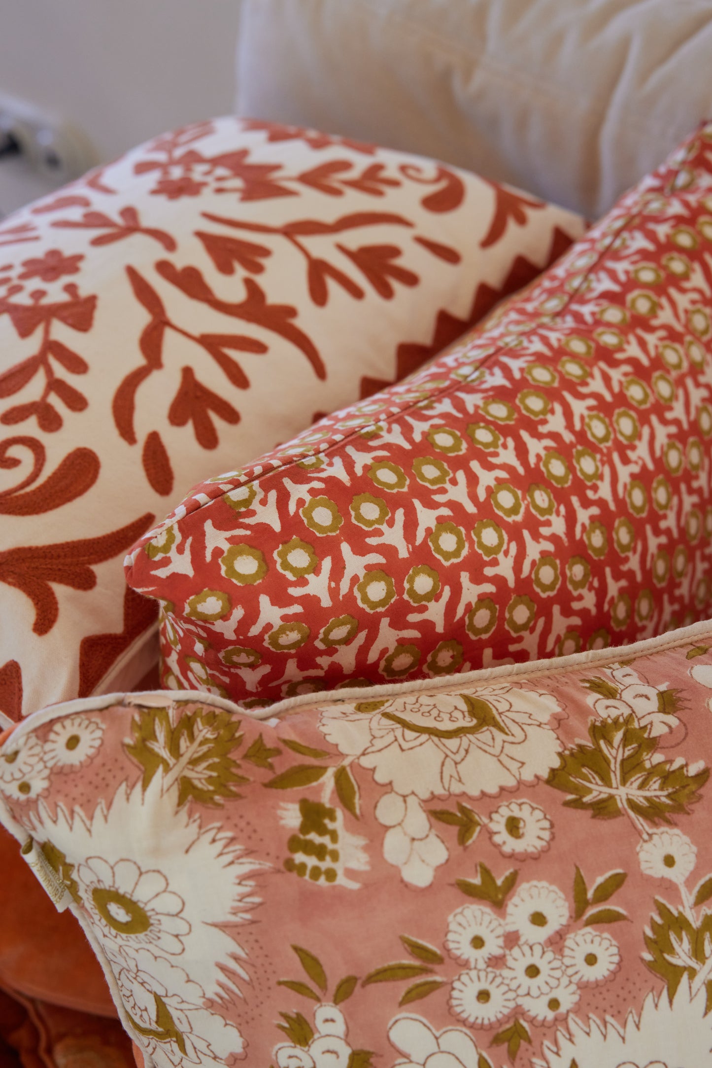 Coussin à motifs rouille
