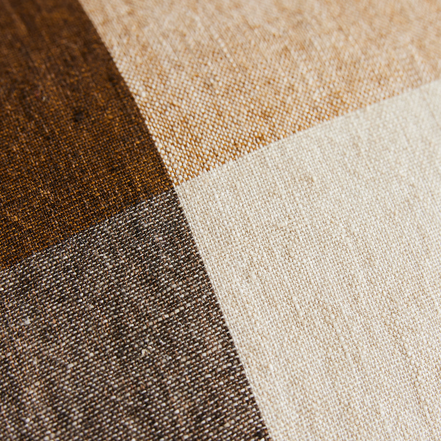 Coussin à carreaux marron