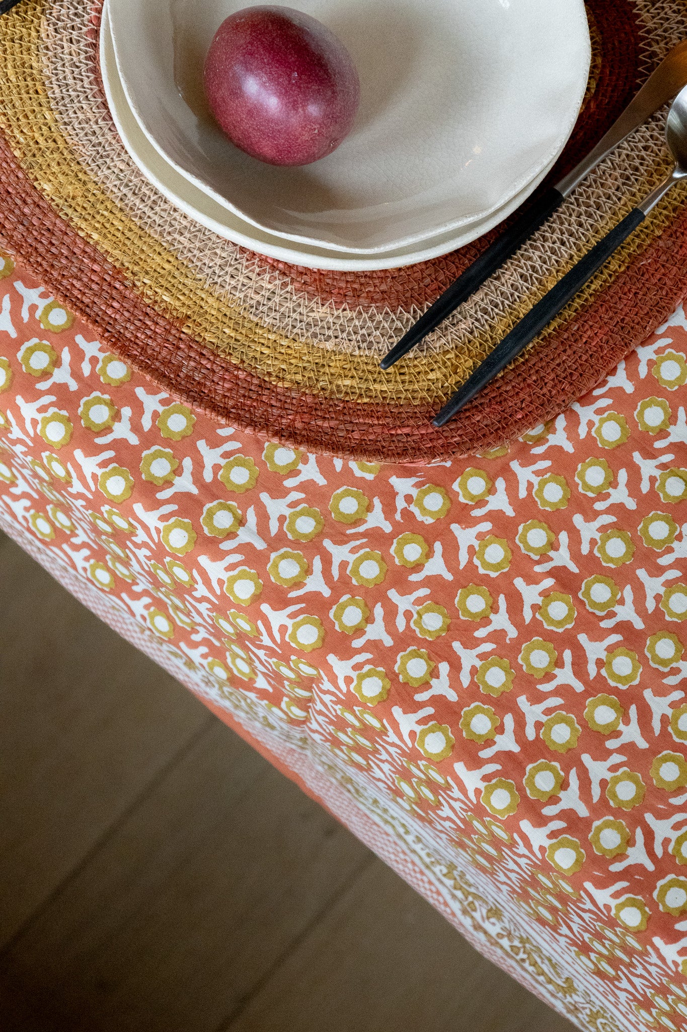 Nappe à motifs rouille / plusieurs tailles