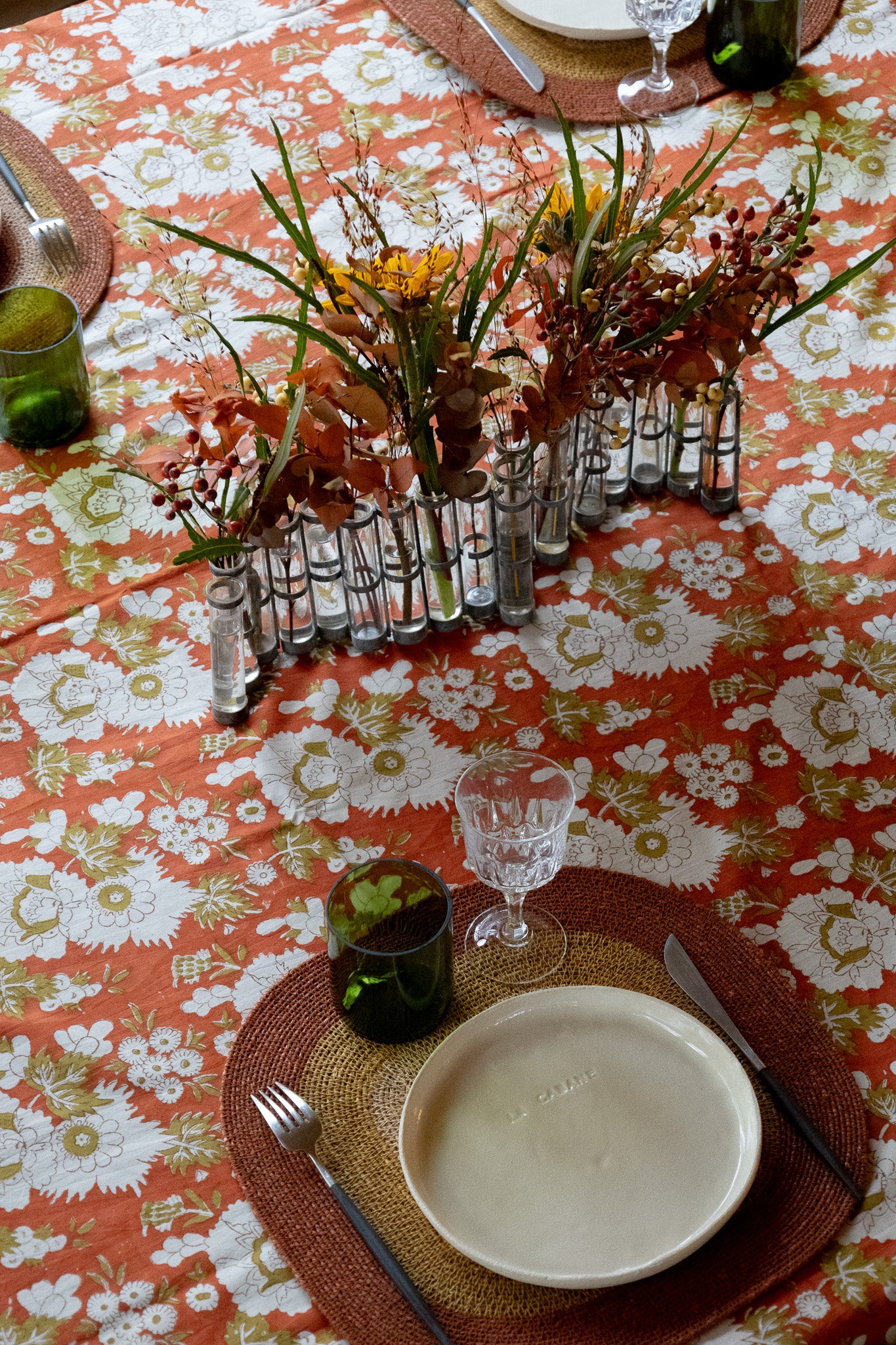 Nappe à fleurs rouille / plusieurs tailles