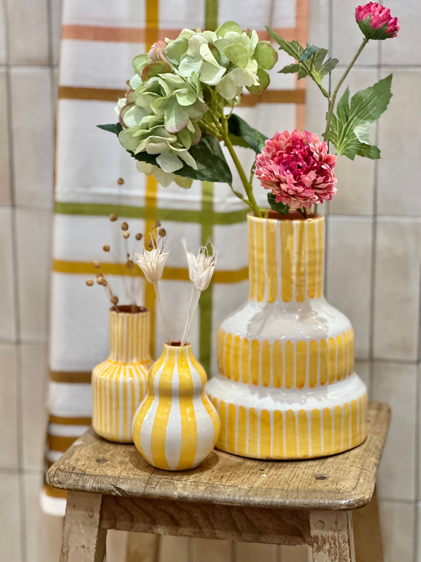 Vase rayure jaune L