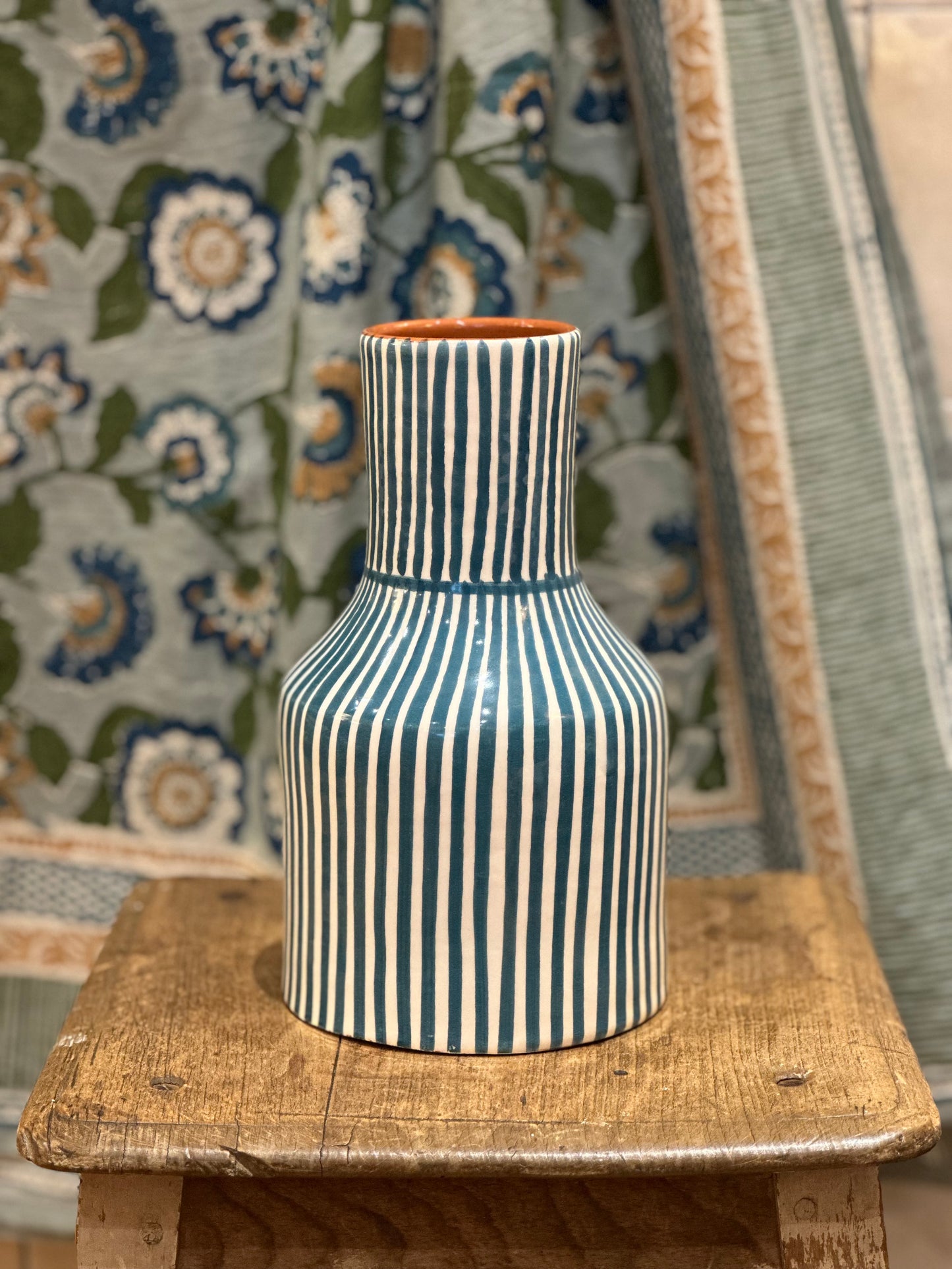 Vase carafe bleu L