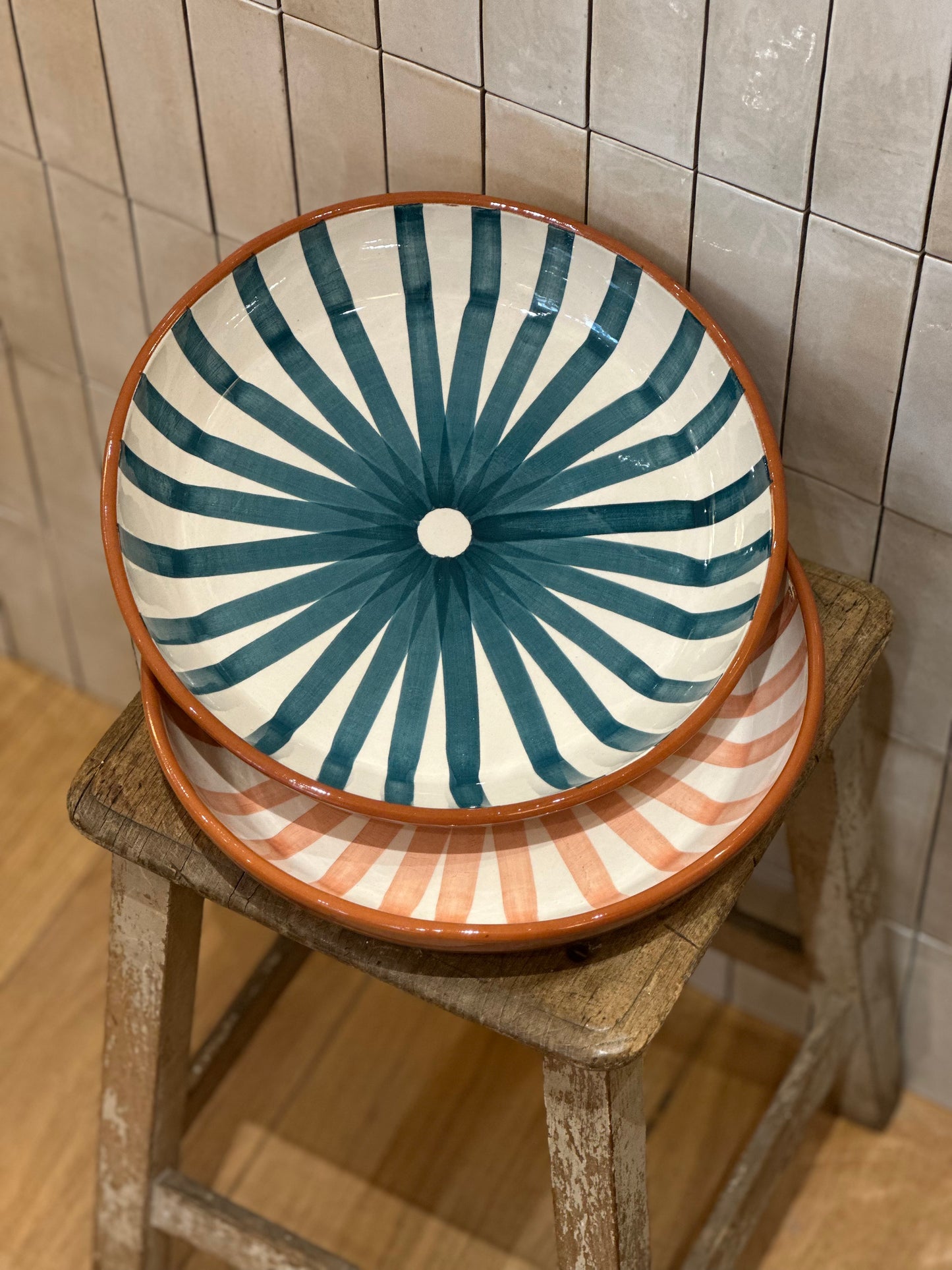 Plat de service terracotta