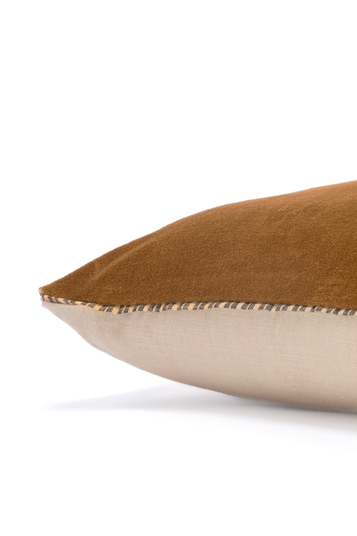 Coussin velours bronze