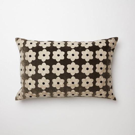 Coussin fleurs gris taupe