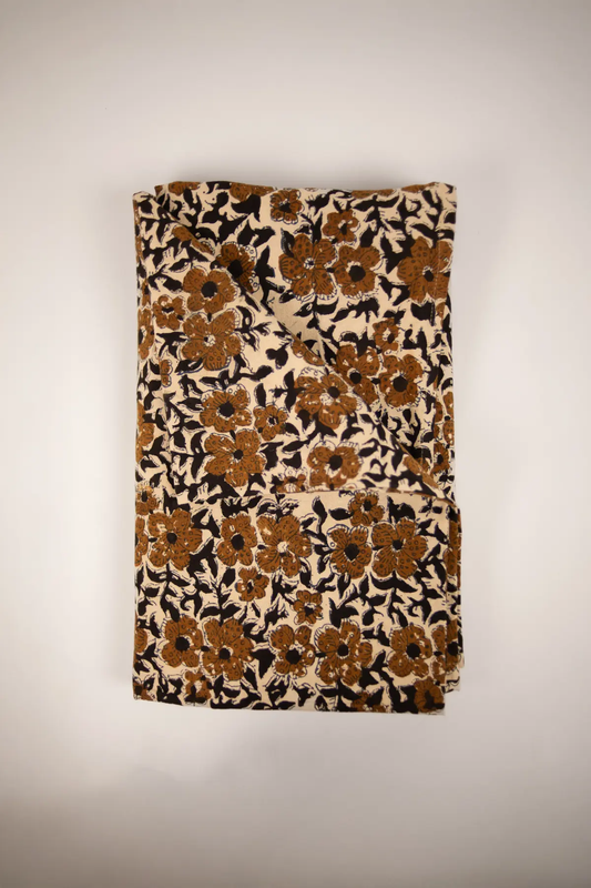 Nappe à fleurs ocre et noir
