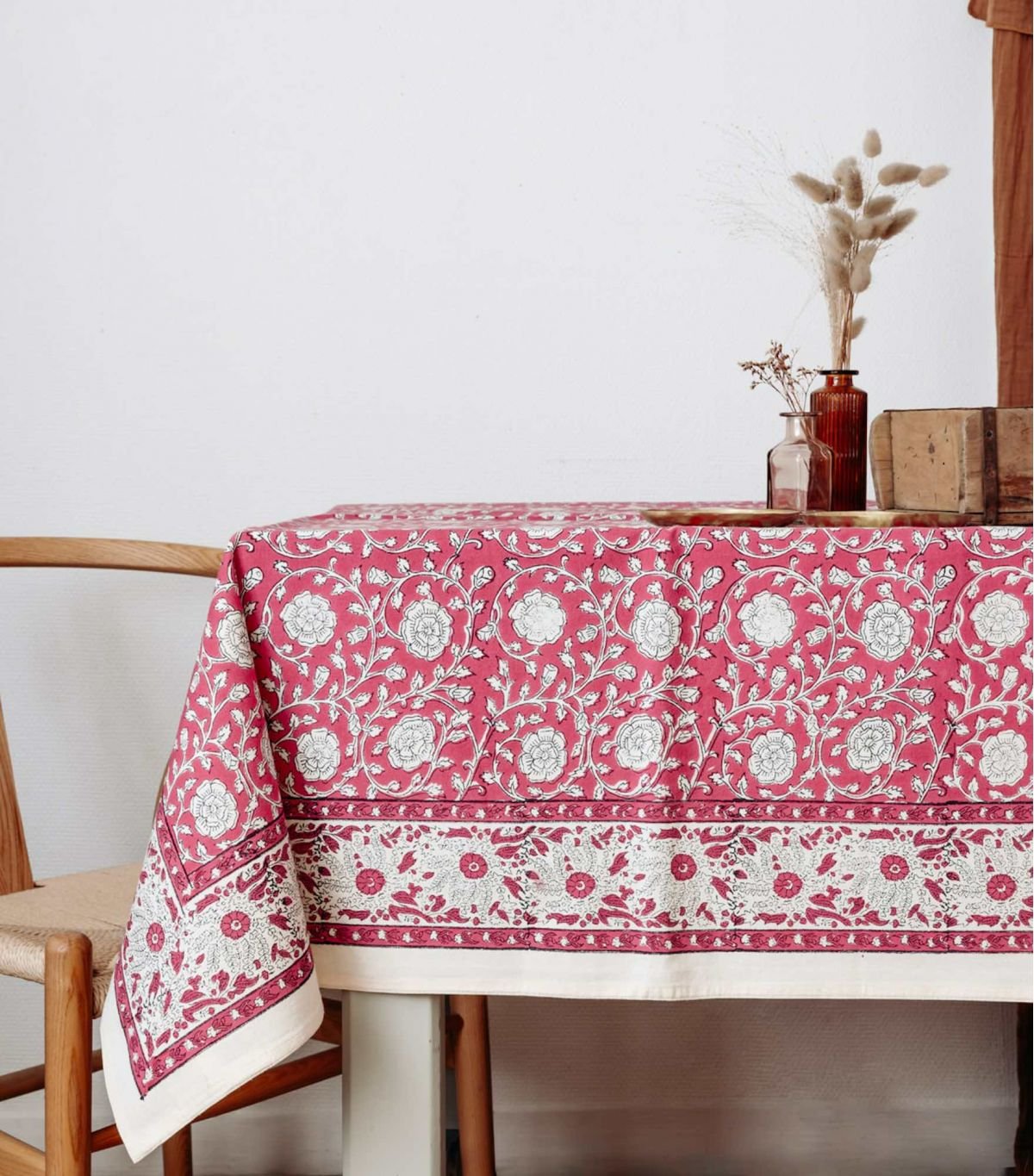 Nappe à fleurs framboise / plusieurs tailles