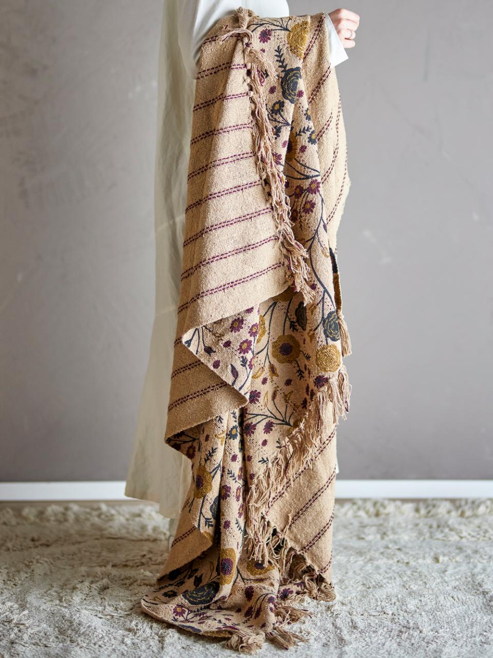 Plaid beige à fleurs