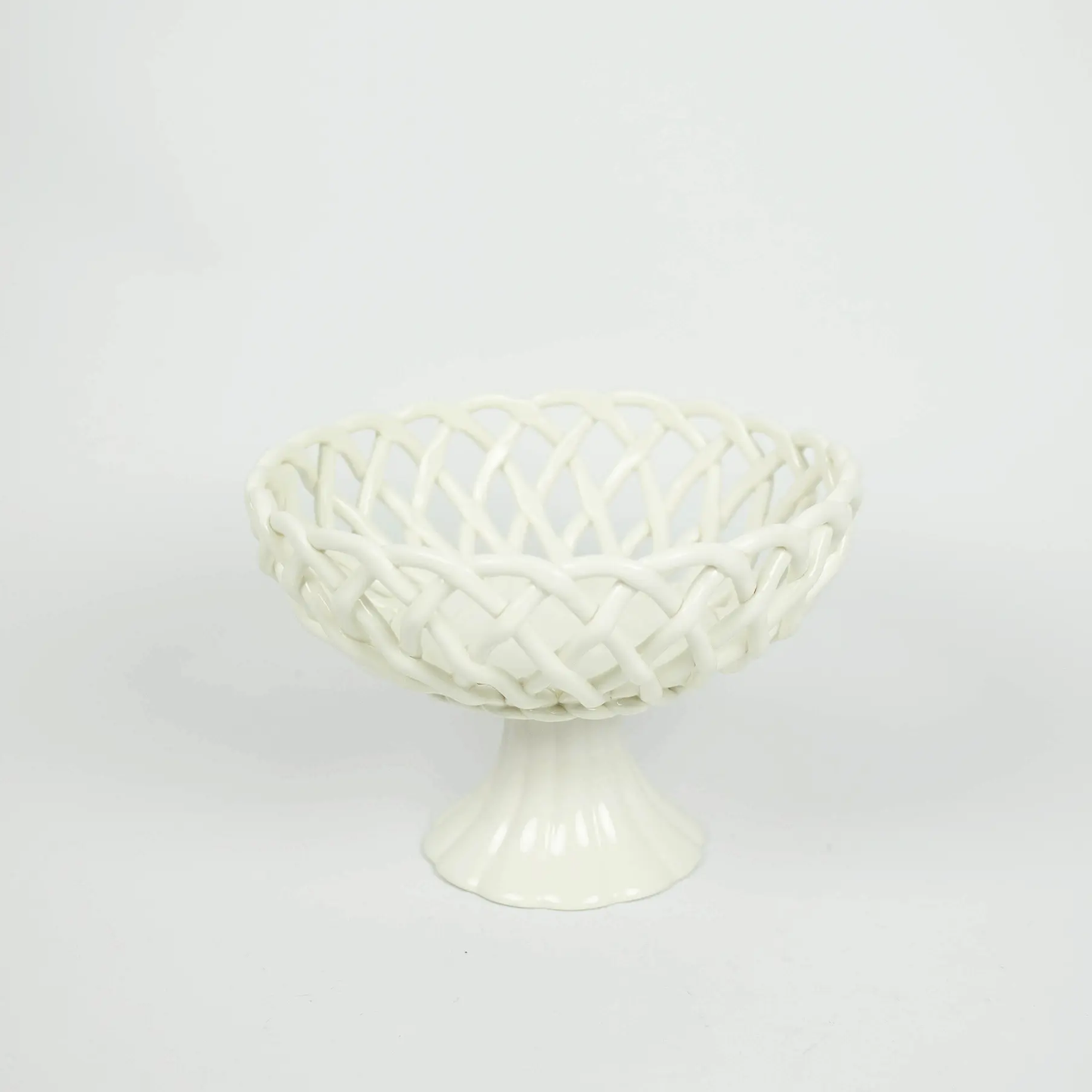 Coupe sur pied en porcelaine