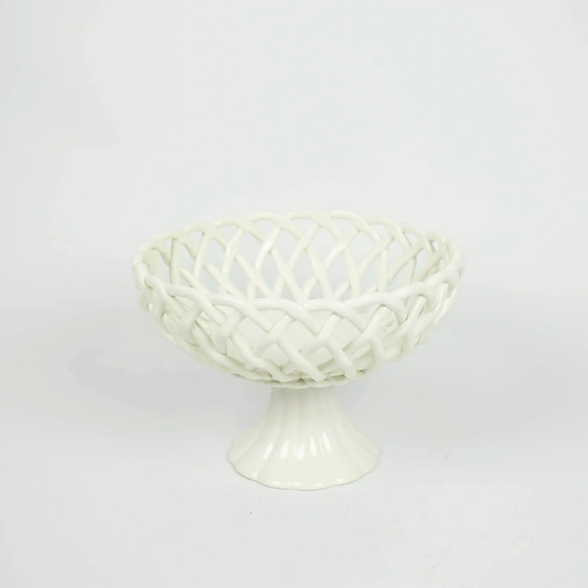 Coupe sur pied en porcelaine