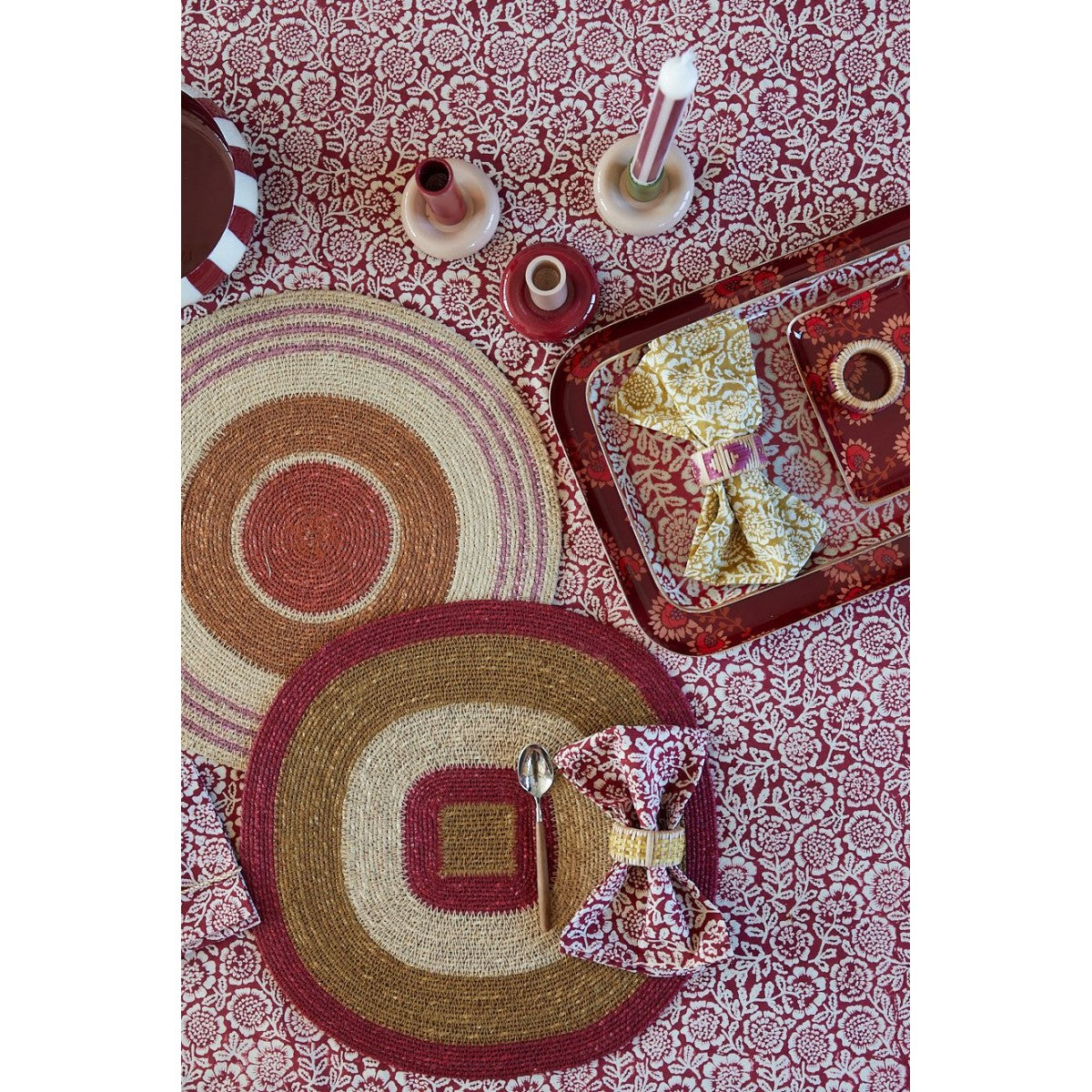 Set de table grenat