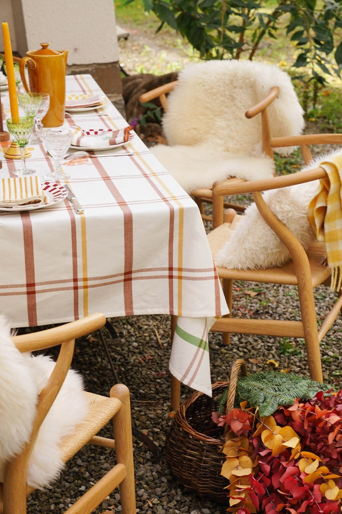 Nappe brodée