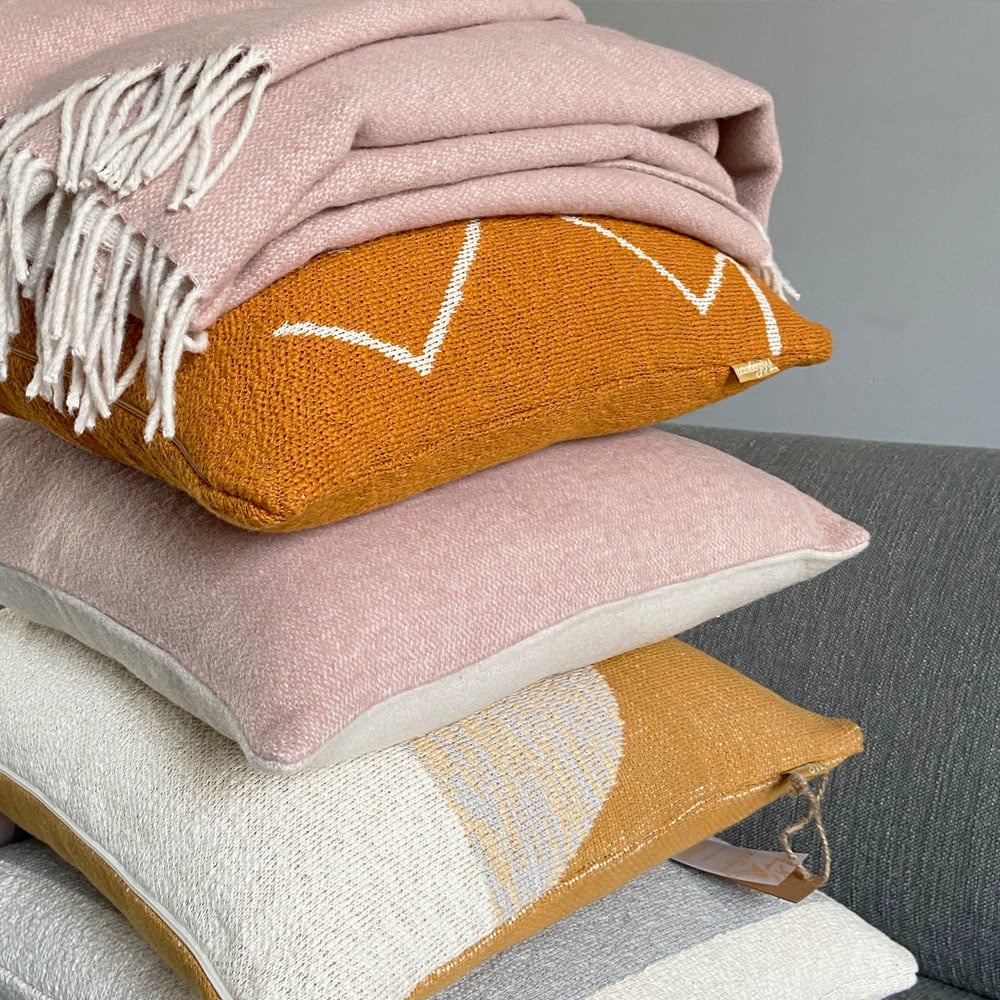 Plaid en laine rose