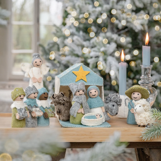Crêche en laine bleu