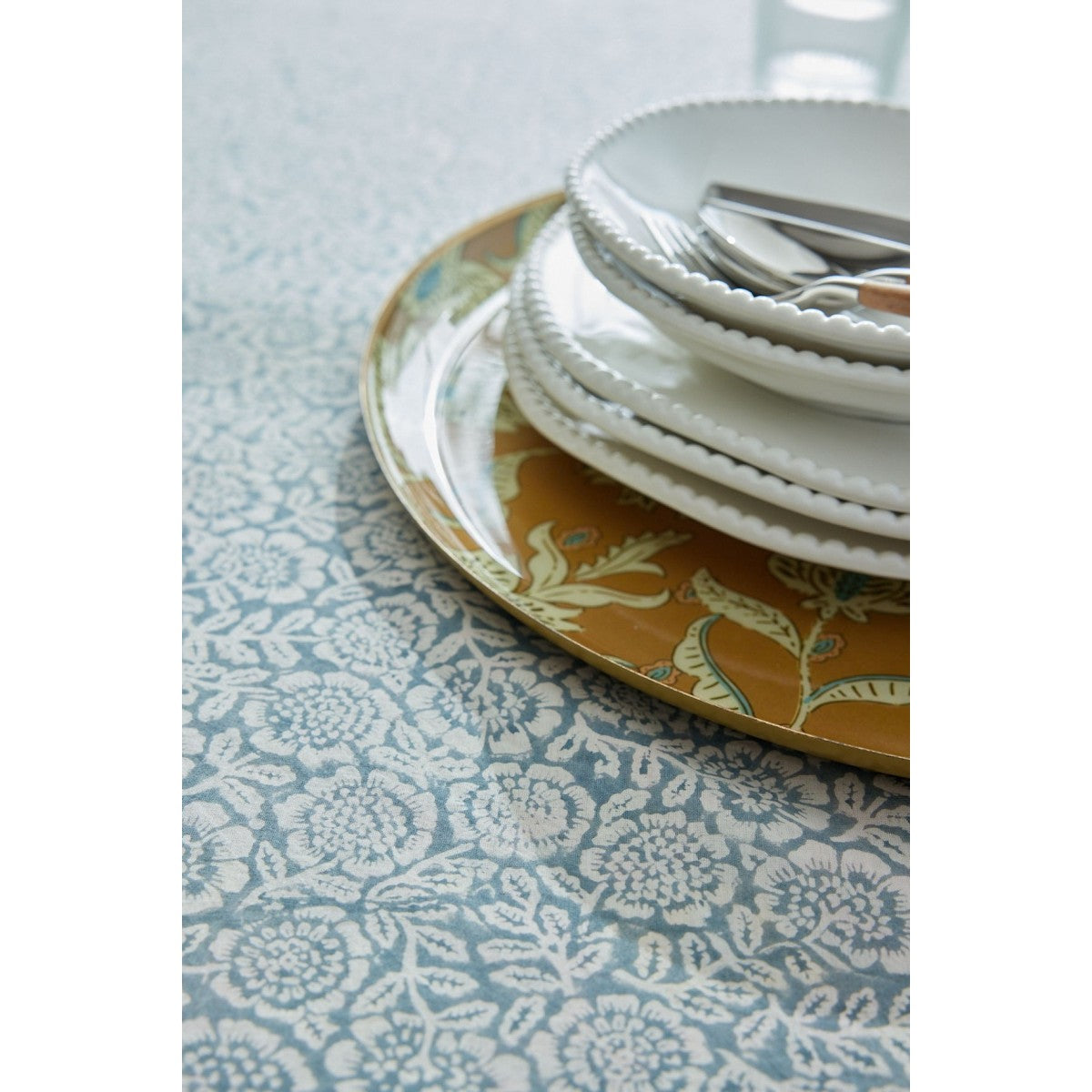 Nappe à fleurs bleu gris