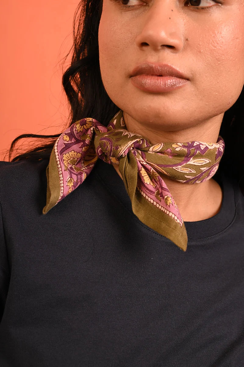 Foulard indien kaki